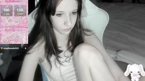  kuro  online show from 04/11/26, 03:16