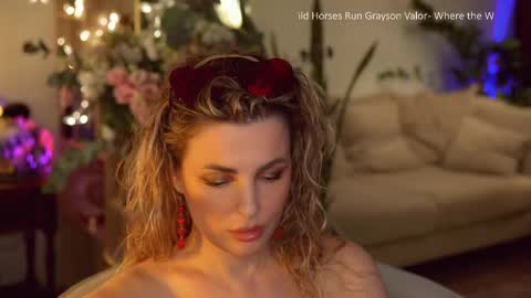 Snapshot of _lady__m_ chatting on 04/30/26, 07:53 _lady__m_ online show from 04/30/26, 07:53
