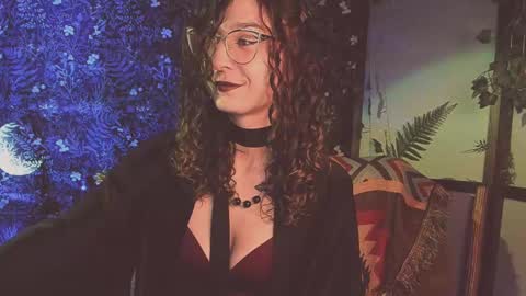 Snapshot of _lady_luna_ chatting on 02/11/25, 11:33 Lady Luna online show from 02/11/25, 11:33