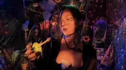 Snapshot of _lady_luna_ chatting on 06/29/26, 11:16 Lady Luna online show from 06/29/26, 11:16