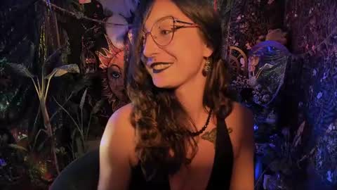 Snapshot of _lady_luna_ chatting on 07/12/26, 12:01 Lady Luna online show from 07/12/26, 12:01