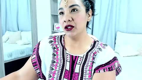 Snapshot of _lakshmi_hotx chatting on 12/11/24, 01:39 NAILHA SAJANI online show from 12/11/24, 01:39