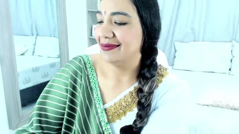 Snapshot of _lakshmi_hotx chatting on 12/12/24, 02:11 NAILHA SAJANI online show from 12/12/24, 02:11