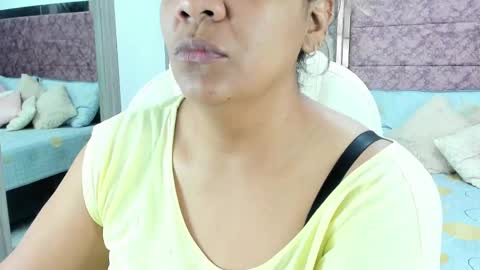 Snapshot of _lakshmi_hotx chatting on 02/15/25, 12:01 NAILHA SAJANI online show from 02/15/25, 12:01