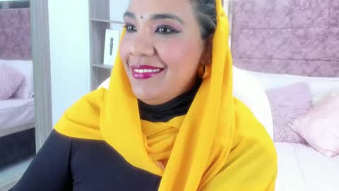 Snapshot of _lakshmi_hotx chatting on 02/20/25, 03:08 NAILHA SAJANI online show from 02/20/25, 03:08