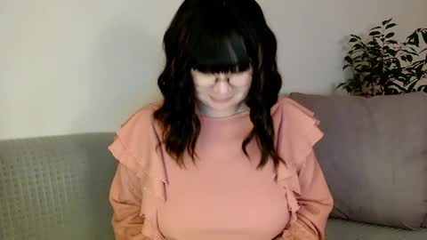 Snapshot of _lalilu_ chatting on 12/20/25, 02:24 _lalilu_ online show from 12/20/25, 02:24