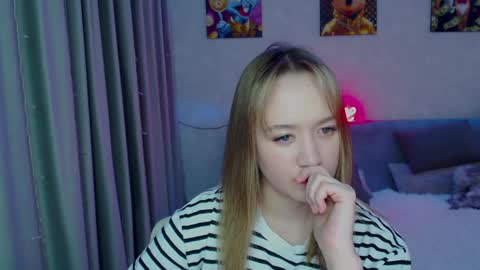 Snapshot of _lalune_ chatting on 12/26/24, 08:32 _lalune_ online show from 12/26/24, 08:32