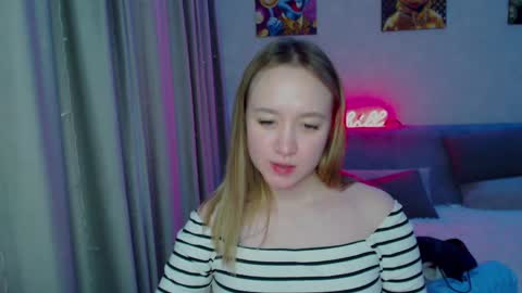 Snapshot of _lalune_ chatting on 12/28/24, 05:44 _lalune_ online show from 12/28/24, 05:44