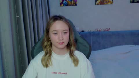 Snapshot of _lalune_ chatting on 01/25/25, 03:19 _lalune_ online show from 01/25/25, 03:19