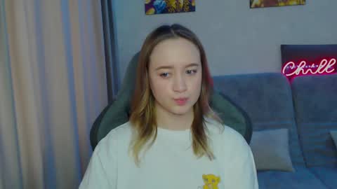 Snapshot of _lalune_ chatting on 02/16/25, 12:54 _lalune_ online show from 02/16/25, 12:54