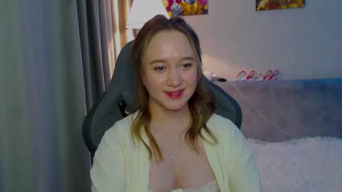 Snapshot of _lalune_ chatting on 02/22/25, 10:09 _lalune_ online show from 02/22/25, 10:09