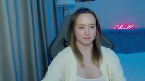 Snapshot of _lalune_ chatting on 02/25/25, 01:20 _lalune_ online show from 02/25/25, 01:20