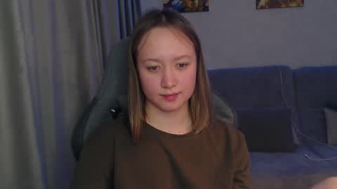 Snapshot of _lalune_ chatting on 03/09/25, 02:07 _lalune_ online show from 03/09/25, 02:07