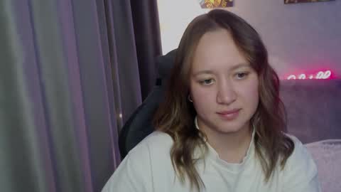 Snapshot of _lalune_ chatting on 09/24/25, 01:14 _lalune_ online show from 09/24/25, 01:14