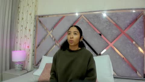 Snapshot of _lanna_jhonson_ chatting on 12/31/24, 11:20 Lanna online show from 12/31/24, 11:20