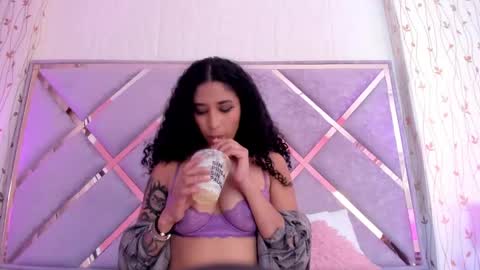 Snapshot of _lanna_jhonson_ chatting on 01/22/25, 07:45 Lanna online show from 01/22/25, 07:45