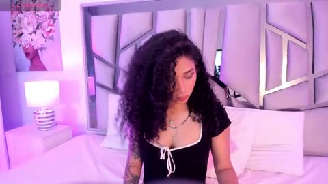 Snapshot of _lanna_jhonson_ chatting on 01/30/25, 11:22 Lanna online show from 01/30/25, 11:22