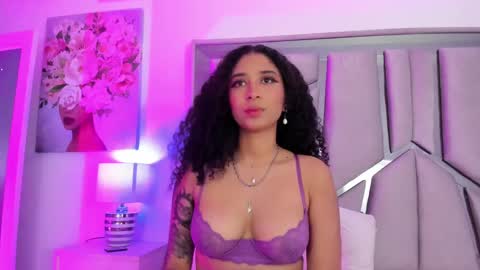 Snapshot of _lanna_jhonson_ chatting on 02/17/25, 06:04 Lanna online show from 02/17/25, 06:04