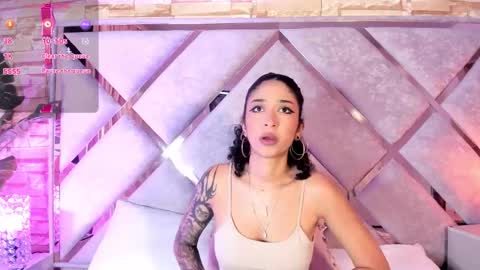 Lanna  online show from 12/01/25, 12:37