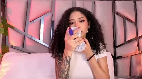 Snapshot of _lanna_jhonson_ chatting on 04/09/26, 11:37 Lanna online show from 04/09/26, 11:37