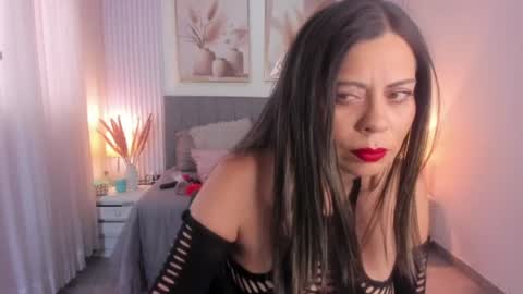 paulina  online show from 07/16/26, 06:58