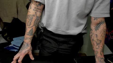 Snapshot of _layne chatting on 12/26/24, 12:14 Layne online show from 12/26/24, 12:14