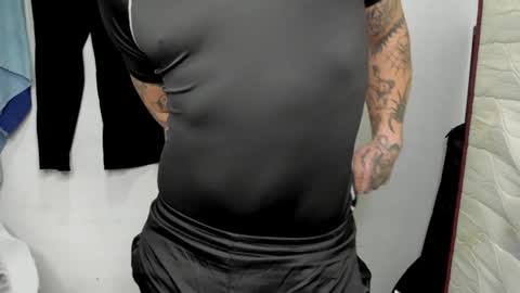 Snapshot of _layne chatting on 01/03/25, 01:38 Layne online show from 01/03/25, 01:38