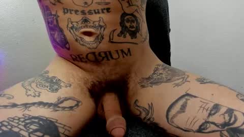 Snapshot of _layne chatting on 11/16/25, 06:41 Layne online show from 11/16/25, 06:41