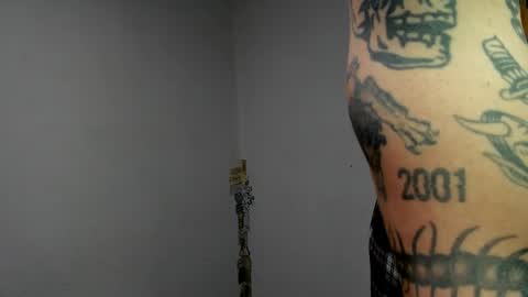 Snapshot of _layne chatting on 11/25/25, 08:03 Layne online show from 11/25/25, 08:03