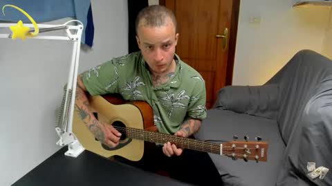 Snapshot of _layne chatting on 06/01/26, 03:47 Layne online show from 06/01/26, 03:47