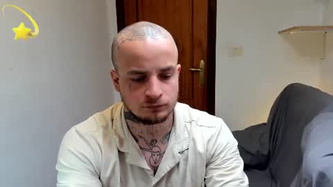 Snapshot of _layne chatting on 06/28/26, 01:39 Layne online show from 06/28/26, 01:39