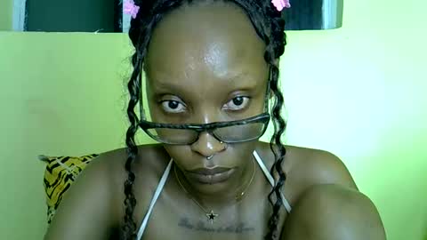 Snapshot of _lexysky23 chatting on 02/21/26, 12:22 LexySky online show from 02/21/26, 12:22