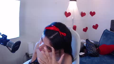 Snapshot of _lili_rose chatting on 03/10/25, 08:56 Lili online show from 03/10/25, 08:56