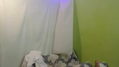 Snapshot of _lilies_gigi_ chatting on 12/11/24, 10:16 _lilies_gigi_ online show from 12/11/24, 10:16