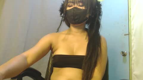 Snapshot of _lilies_gigi_ chatting on 03/11/26, 01:11 _lilies_gigi_ online show from 03/11/26, 01:11