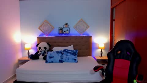 Snapshot of _lilly_miller chatting on 09/24/25, 10:46 Liily online show from 09/24/25, 10:46