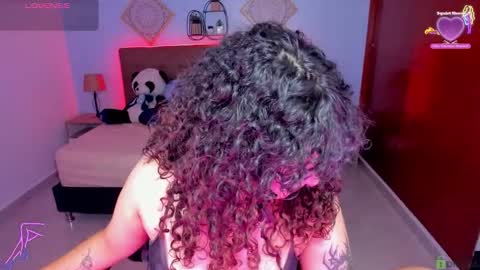 Snapshot of _lilly_miller chatting on 10/07/25, 09:12 Liily online show from 10/07/25, 09:12