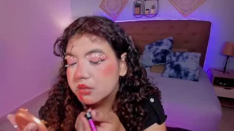 Snapshot of _lilly_miller chatting on 11/20/25, 07:13 Liily online show from 11/20/25, 07:13