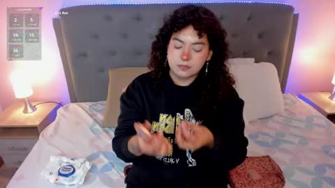 Snapshot of _lilly_miller chatting on 11/30/25, 03:05 Liily online show from 11/30/25, 03:05