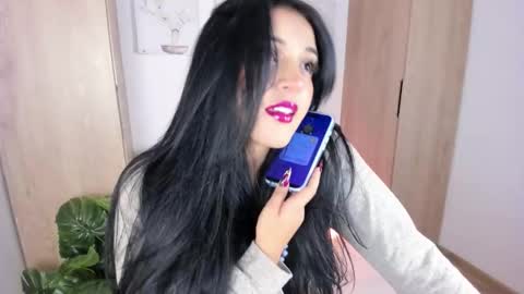 Snapshot of _lina7 chatting on 10/10/25, 02:43 Lina. online show from 10/10/25, 02:43