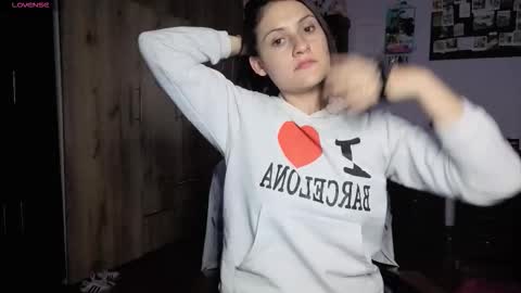 Snapshot of _lindasy_ chatting on 02/17/26, 05:15 Lindasy online show from 02/17/26, 05:15