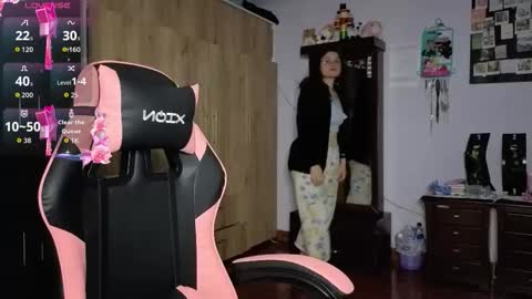 Snapshot of _lindasy_ chatting on 03/27/26, 03:45 Lindasy online show from 03/27/26, 03:45