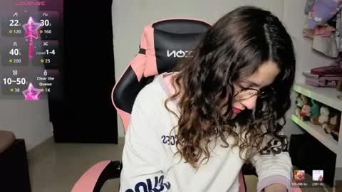 Snapshot of _lindasy_ chatting on 04/22/26, 03:31 Lindasy online show from 04/22/26, 03:31