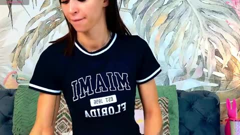 Snapshot of _lisa_sunny chatting on 04/07/26, 05:13 Lisa online show from 04/07/26, 05:13