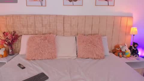 Snapshot of _lissana_scott chatting on 01/03/25, 01:58 Lissana online show from 01/03/25, 01:58