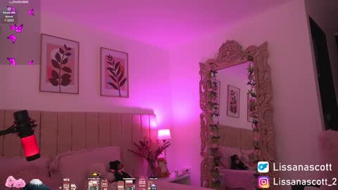 Snapshot of _lissana_scott chatting on 02/28/25, 10:28 Lissana online show from 02/28/25, 10:28