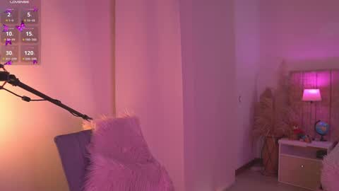 Snapshot of _lissana_scott chatting on 09/21/25, 09:16 Lissana online show from 09/21/25, 09:16