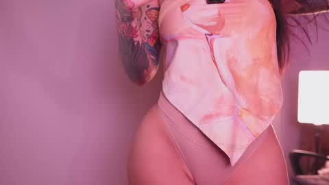 Snapshot of _lissana_scott chatting on 12/01/25, 10:15 Lissana online show from 12/01/25, 10:15