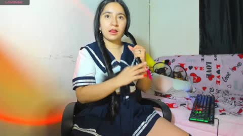 Snapshot of _litle_mily_ chatting on 12/07/24, 01:47 Mily online show from 12/07/24, 01:47