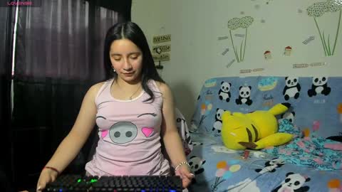 Snapshot of _litle_mily_ chatting on 02/04/25, 10:24 Mily online show from 02/04/25, 10:24